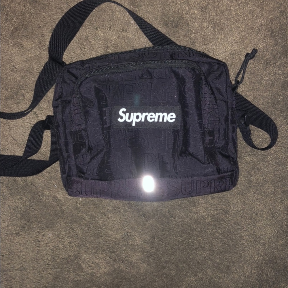 Supreme ss19